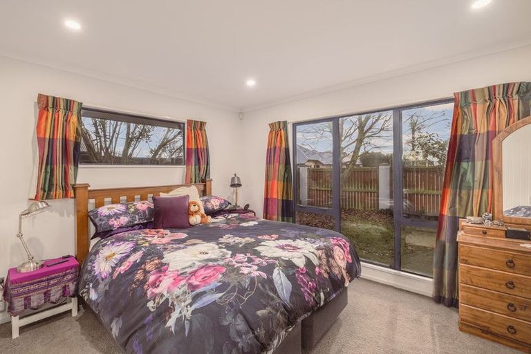 Photo of property in 5 Excalibur Place, Burwood, Christchurch, 8083