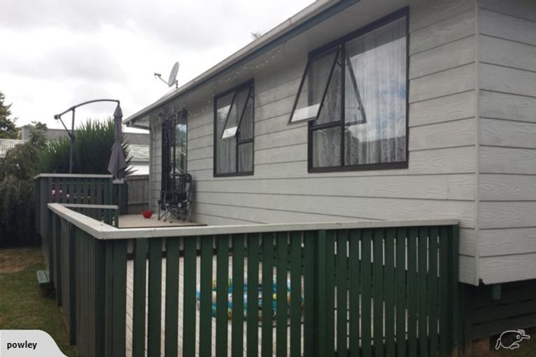 Photo of property in 2/10 Argyle Avenue, Pahurehure, Papakura, 2113