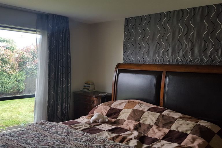 Photo of property in 43a Shortland Street, Wainoni, Christchurch, 8061