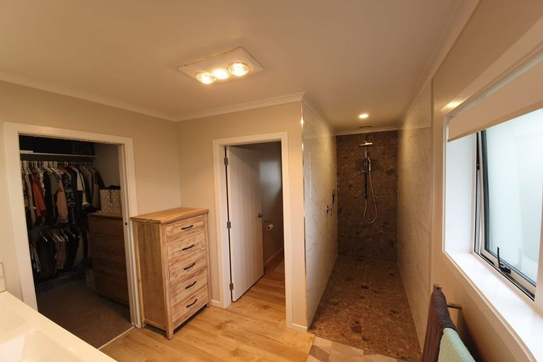 Photo of property in 32 Eagles Way, Cable Bay, 0420