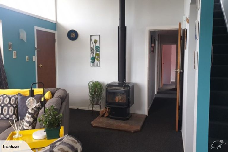 Photo of property in 13 Tirita Street, Kawaha Point, Rotorua, 3010