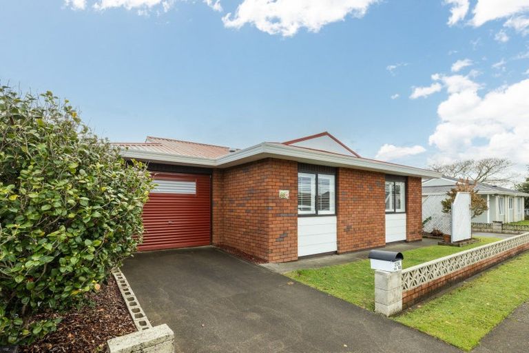 Photo of property in 22a Hinton Road, Taradale, Napier, 4112