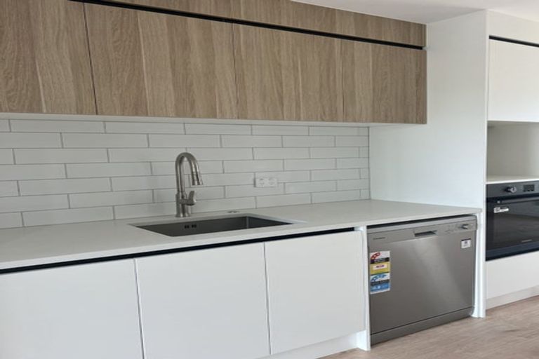 Photo of property in 73 Settlers Avenue, Hobsonville, Auckland, 0618