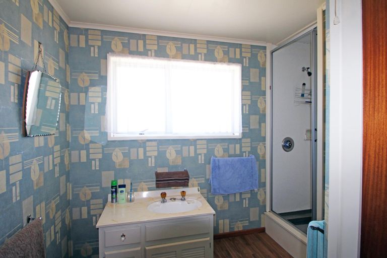 Photo of property in 76 Weston Road, Waiareka Junction, Oamaru, 9401