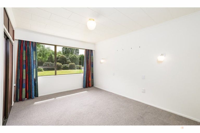 Photo of property in 11-17 Hayes Street, Waimate, 7924