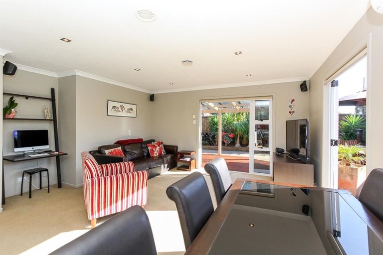 Photo of property in 81c Huatoki Street, Vogeltown, New Plymouth, 4310