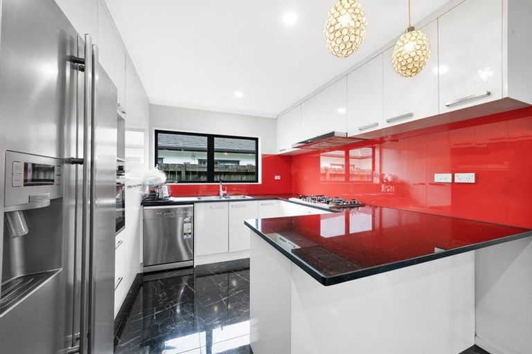 Photo of property in 14 Peerless Avenue, Takanini, 2112