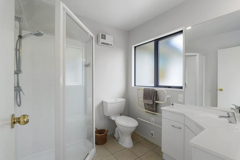 Photo of property in 9 Oakview Lane, Cashmere, Christchurch, 8022