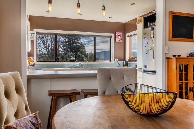 Photo of property in 2 Taiporutu Place, Springfield, Rotorua, 3015