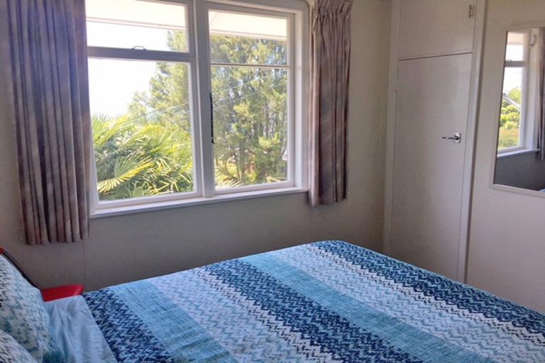 Photo of property in 3 Grenville Terrace, Moana, Nelson, 7011