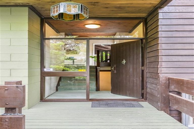 Photo of property in 72 Park Hill Road, Birkenhead, Auckland, 0626