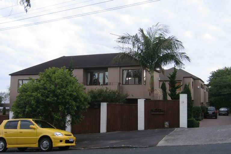 Photo of property in 1/13 Waiatarua Road, Remuera, Auckland, 1050