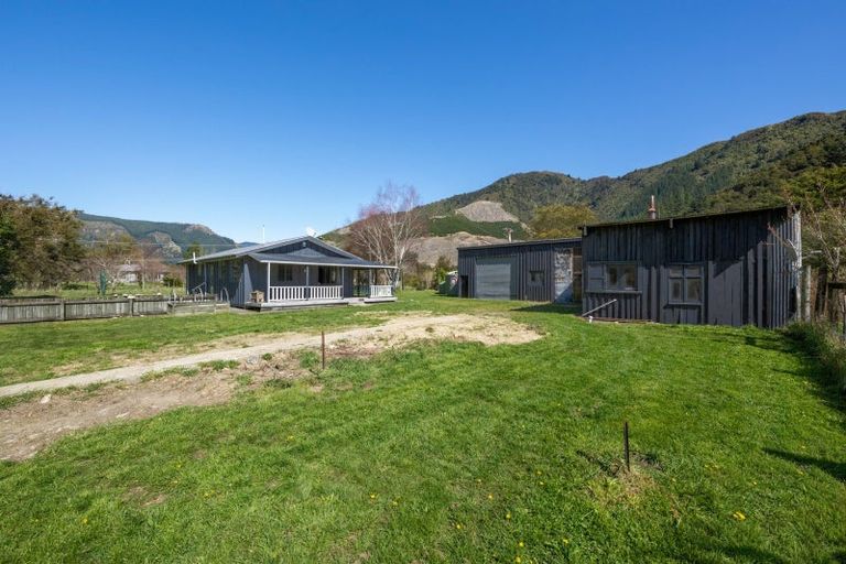 Photo of property in 137 Wakamarina Road, Canvastown, Havelock, 7178