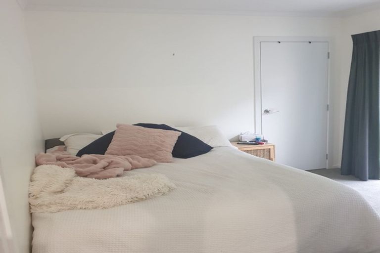 Photo of property in 1b Trosk Place, Waiuku, 2123