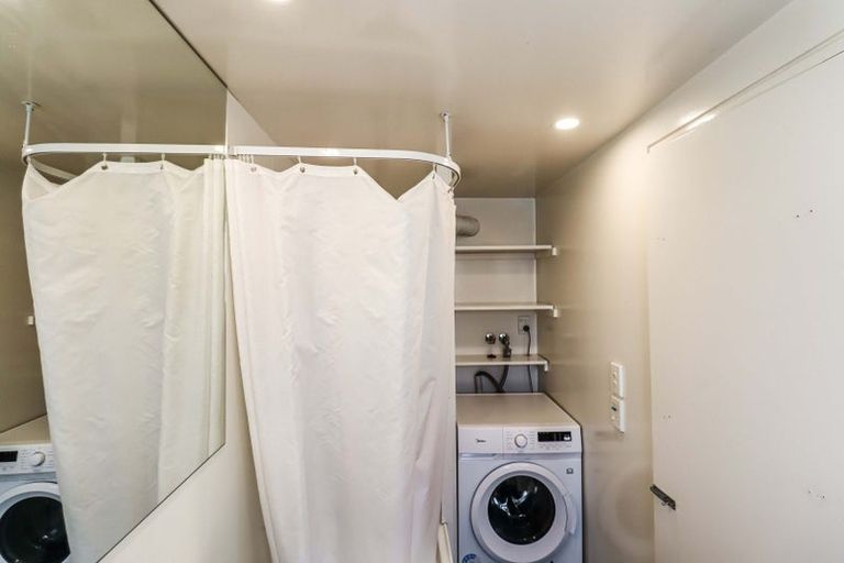 Photo of property in 21 Saint Mary Street, Thorndon, Wellington, 6011