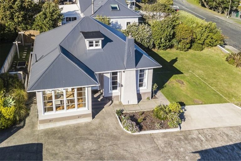 Photo of property in 8a Bay Drive, Titahi Bay, Porirua, 5022