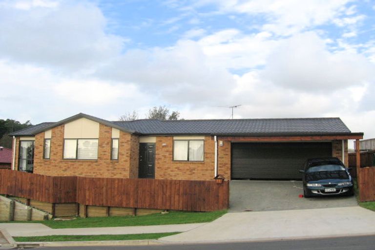 Photo of property in 61 Woodbank Drive, Glen Eden, Auckland, 0602