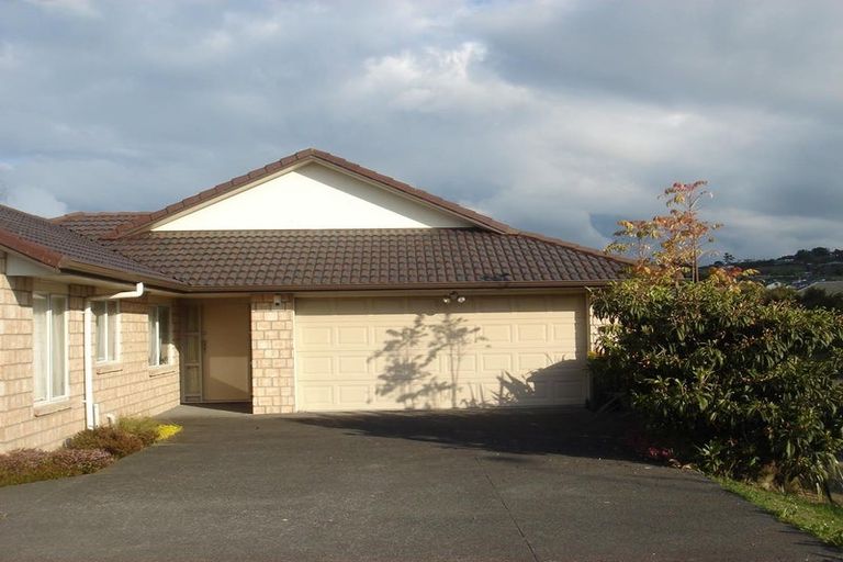 Photo of property in 6 Raphoe Road, Flat Bush, Auckland, 2019