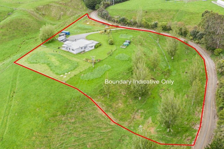 Photo of property in 75 Heights Road, Shannon, Palmerston North, 4474