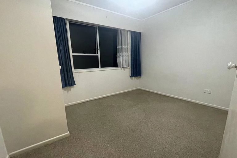 Photo of property in 2/70 Hattaway Avenue, Bucklands Beach, Auckland, 2012