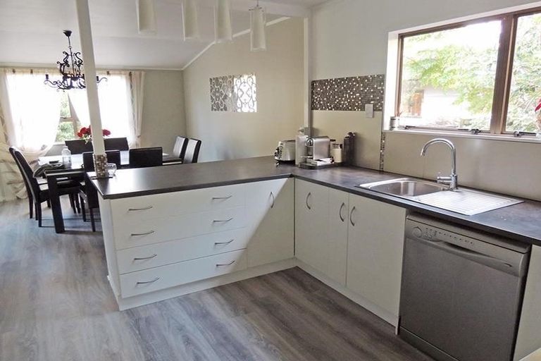 Photo of property in 50 Redcrest Avenue, Red Hill, Papakura, 2110