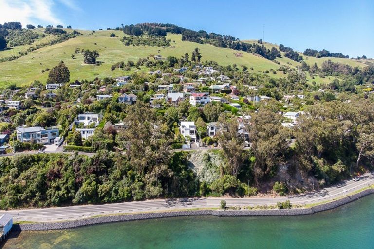 Photo of property in 34 Marine Parade, Macandrew Bay, Dunedin, 9014