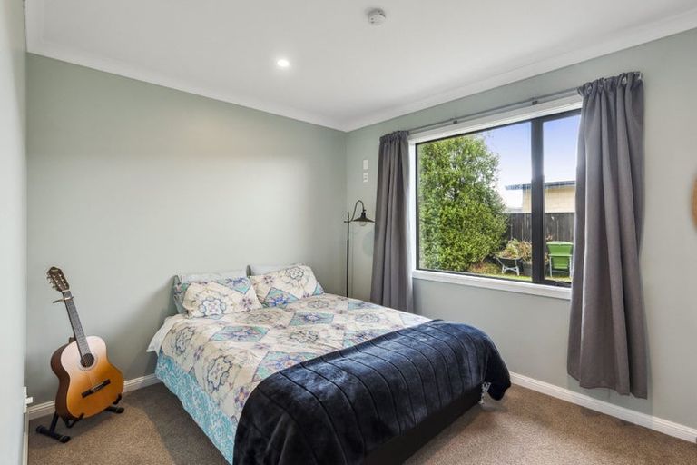 Photo of property in 8 Christow Court, Paraparaumu, 5032