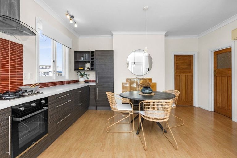 Photo of property in 82 Kennedy Road, Napier South, Napier, 4110