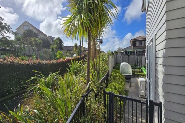 Photo of property in 58 Matairangi Avenue, Totara Heights, Auckland, 2105