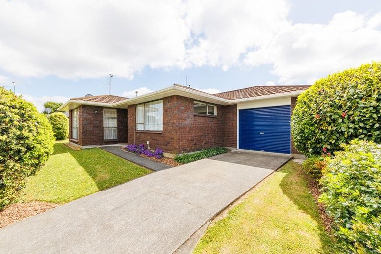 Photo of property in 9 Huhana Court, Hokowhitu, Palmerston North, 4410