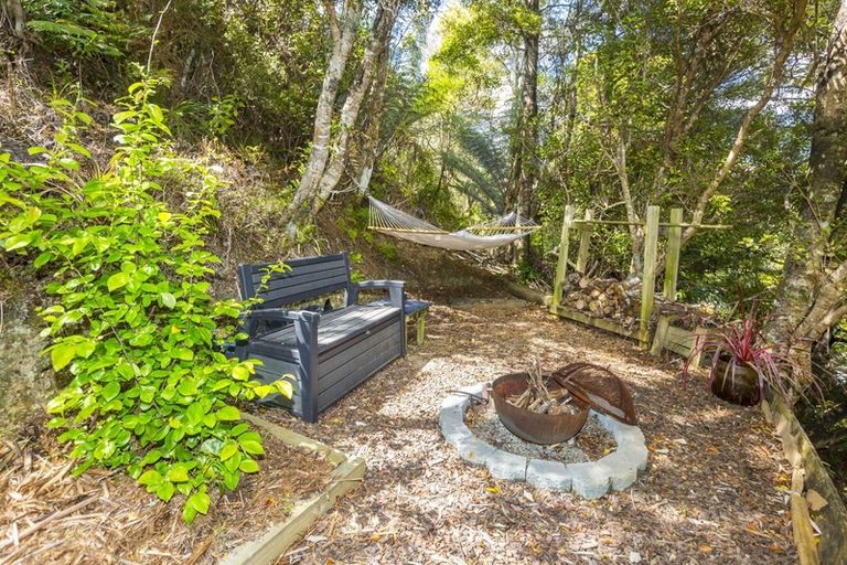 Photo of property in 27 Fendalton Crescent, Pinehaven, Upper Hutt, 5019