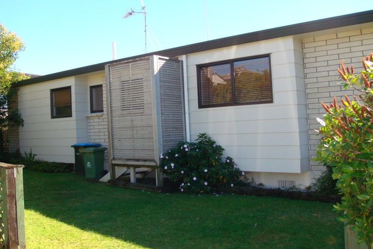 Photo of property in 6a Te Arawa Place, Welcome Bay, Tauranga, 3112