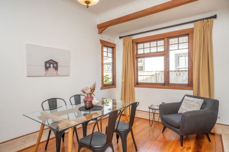 Photo of property in 21 Alfred Street, Roslyn, Palmerston North, 4414