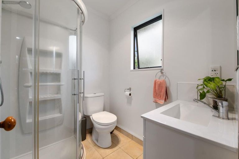 Photo of property in 6 Caulfield Place, Pukehangi, Rotorua, 3015