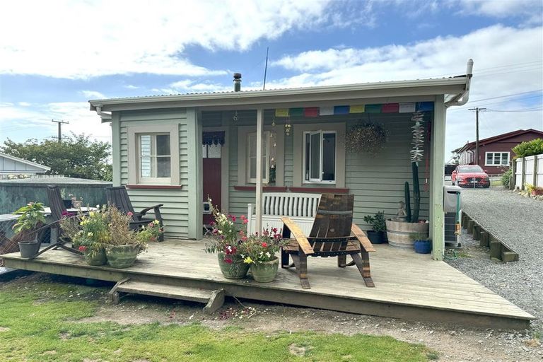 Photo of property in 7 Cargills Road, Barrytown, Runanga, 7873