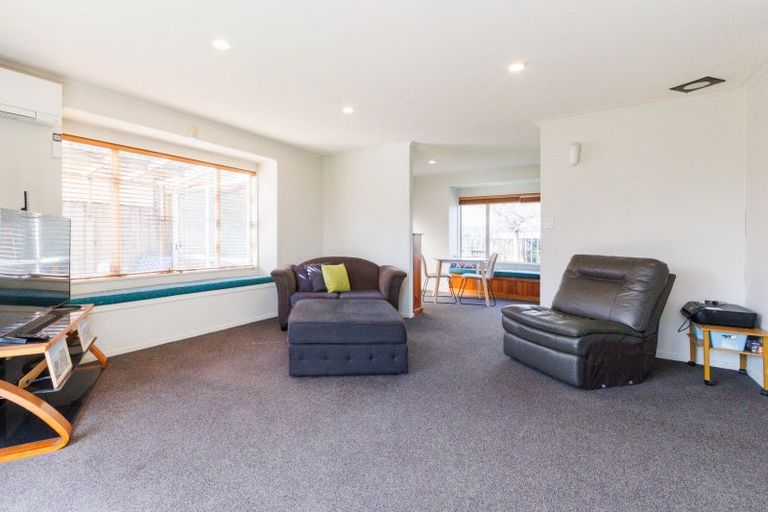 Photo of property in 119 John F Kennedy Drive, Milson, Palmerston North, 4414