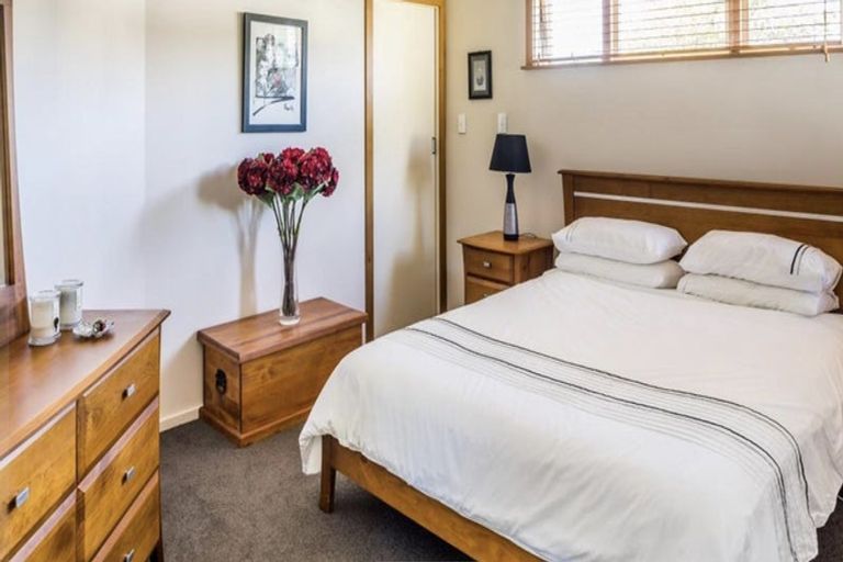 Photo of property in 4f Hatton Street, Karori, Wellington, 6012