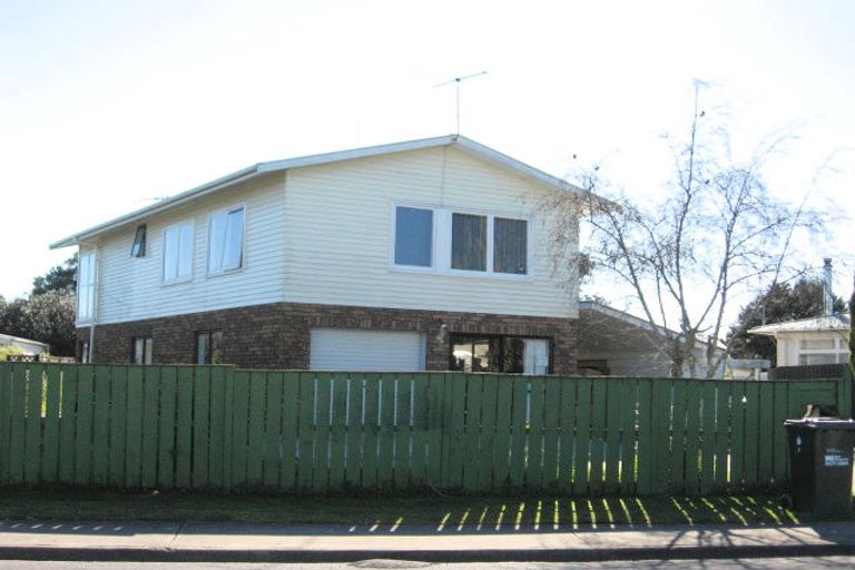 Photo of property in 7 President Avenue, Papakura, 2110