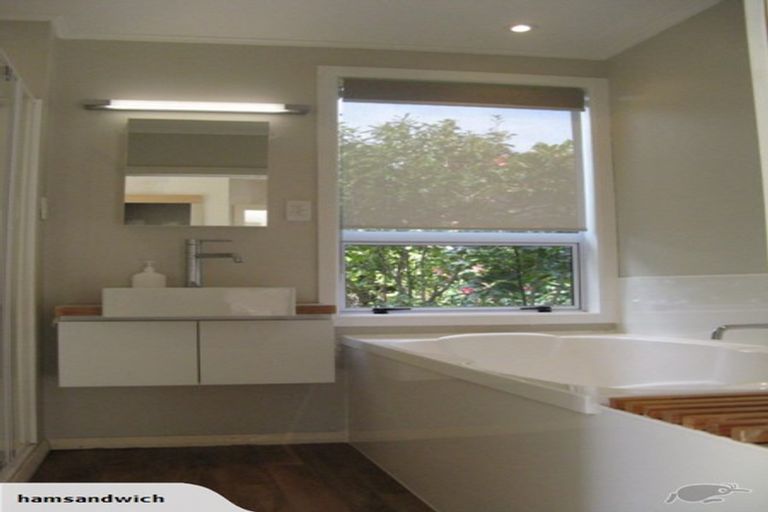 Photo of property in 12 Tasman Street, Vogeltown, New Plymouth, 4310