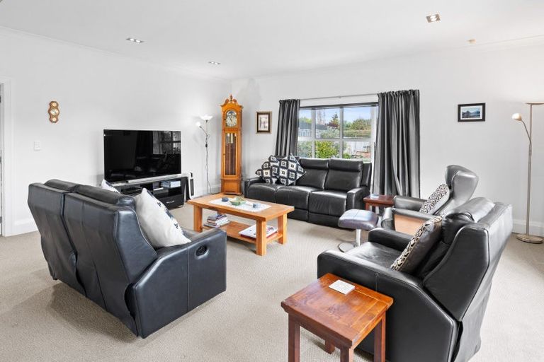 Photo of property in 270 Hughes Line, West Taratahi, Masterton, 5887