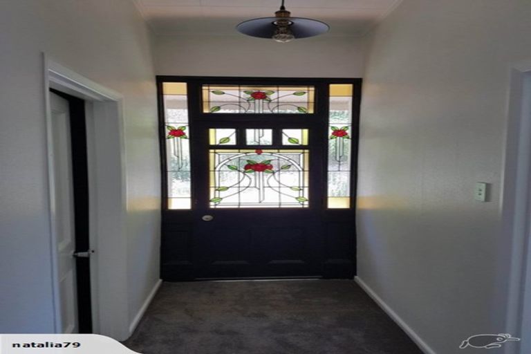 Photo of property in 135 Shakespeare Road, Bluff Hill, Napier, 4110