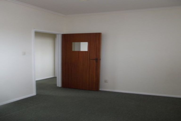 Photo of property in 2/4 Rodney Street, Waiwhetu, Lower Hutt, 5010