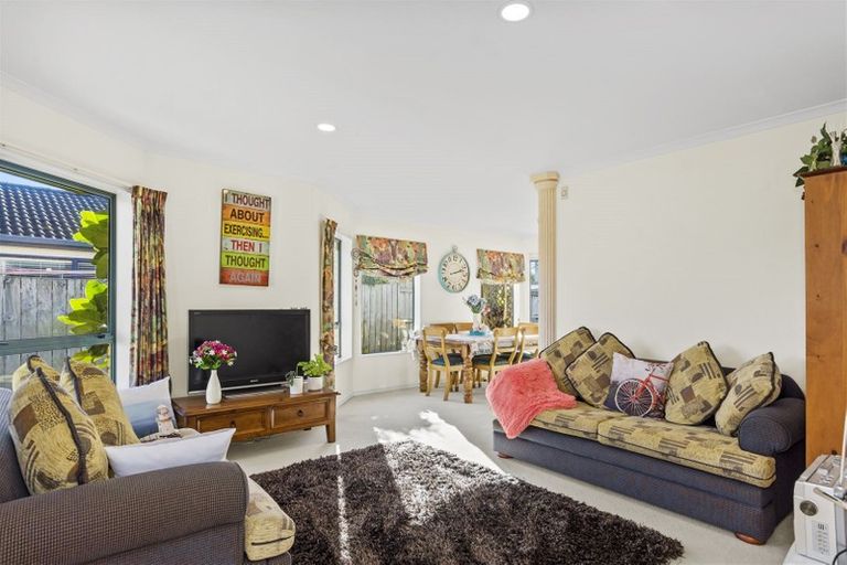 Photo of property in 77 Santa Monica Drive, Papamoa Beach, Papamoa, 3118