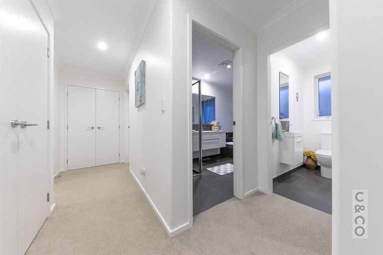 Photo of property in 5 Walnut Road, Riverhead, 0820