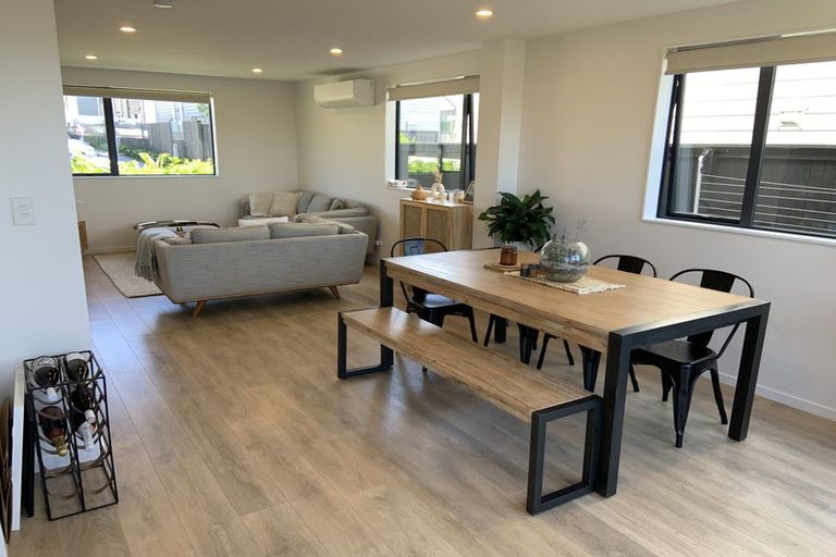 Photo of property in 4 Kaman Seasprite Road, Hobsonville, Auckland, 0616