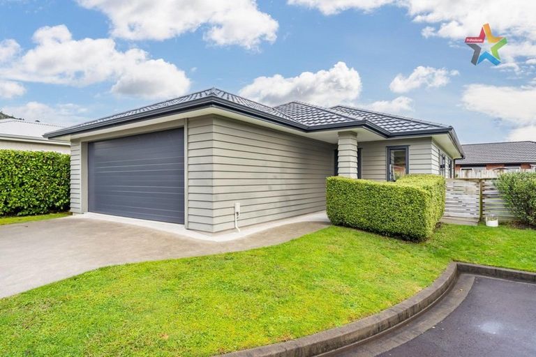Photo of property in 56 Farmer Crescent, Taita, Lower Hutt, 5011