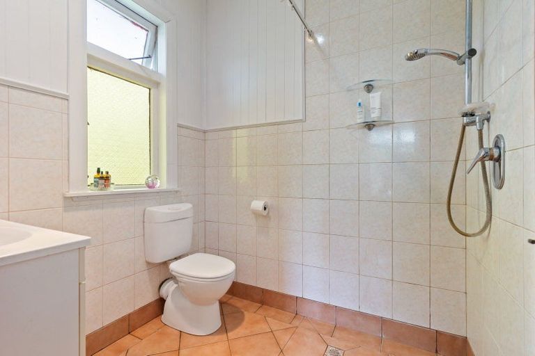 Photo of property in 121 North Manakau Road, Manakau, 5573