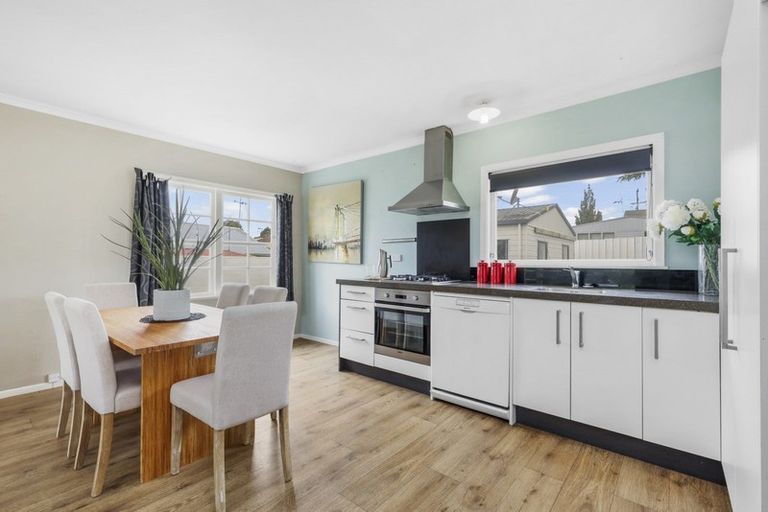 Photo of property in 14 Madison Place, Dinsdale, Hamilton, 3204