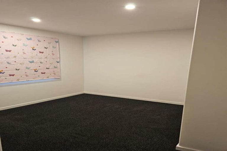 Photo of property in 4 Schofield Lane, Hornby, Christchurch, 8025