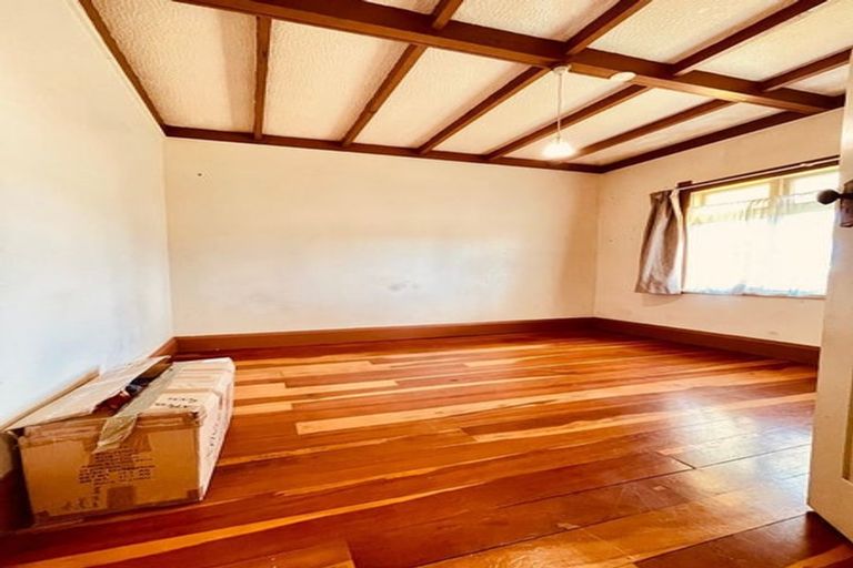 Photo of property in 32 Marne Road, Papakura, 2110